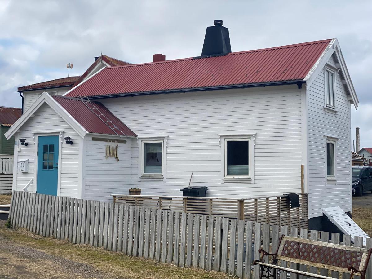 Roligheten Lodge In Andenes Exterior photo